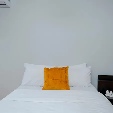 Four-bedroom Family In Managed - Location With Elevator & Two Bathrooms 이스탄불