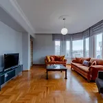 Four-bedroom Family In Managed - Location With Elevator & Two Bathrooms Lejlighed Istanbul