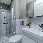 Lejlighed Four-bedroom Family In Managed - Location With Elevator & Two Bathrooms Istanbul