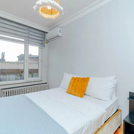 Four-bedroom Family In Managed - Location With Elevator & Two Bathrooms Apartamento